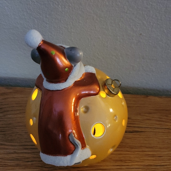 Home Reflections HOLIDAY LIGHT UP MOUSE ON ORNAMENT - Picture 3 of 5